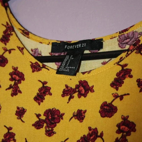 Forever 21 Floral Tunic - Picture 9 of 16